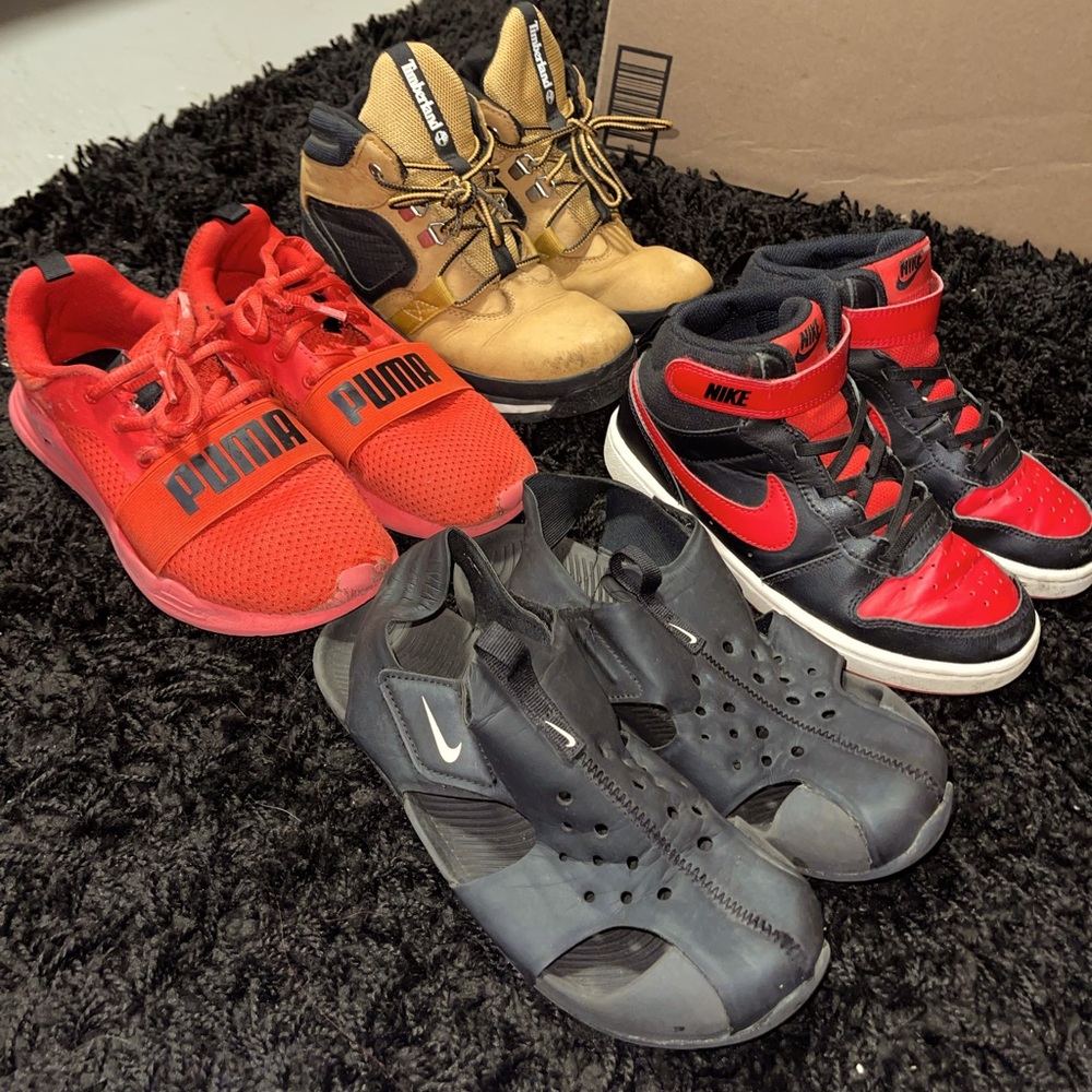 Boys size 2 shoes